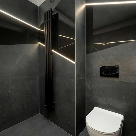 Elegant Close To River With Air Conditioning By Renters Prestige 아파트