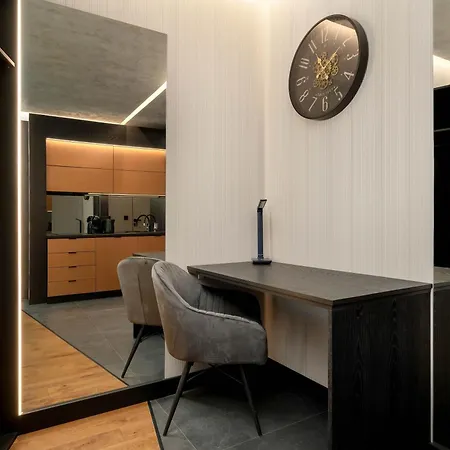 Elegant Close To River With Air Conditioning By Renters Prestige 브로츠와프